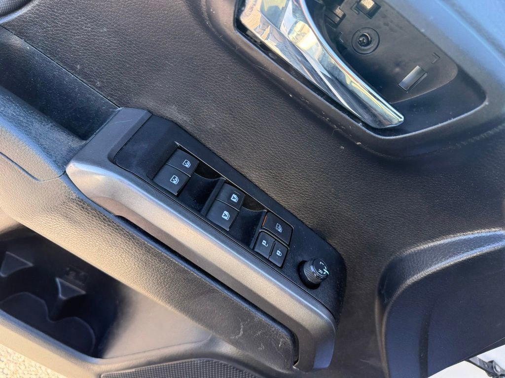 Used 2020 Toyota Tacoma TRD Sport w/ Technology Package AWD/4WD image 17