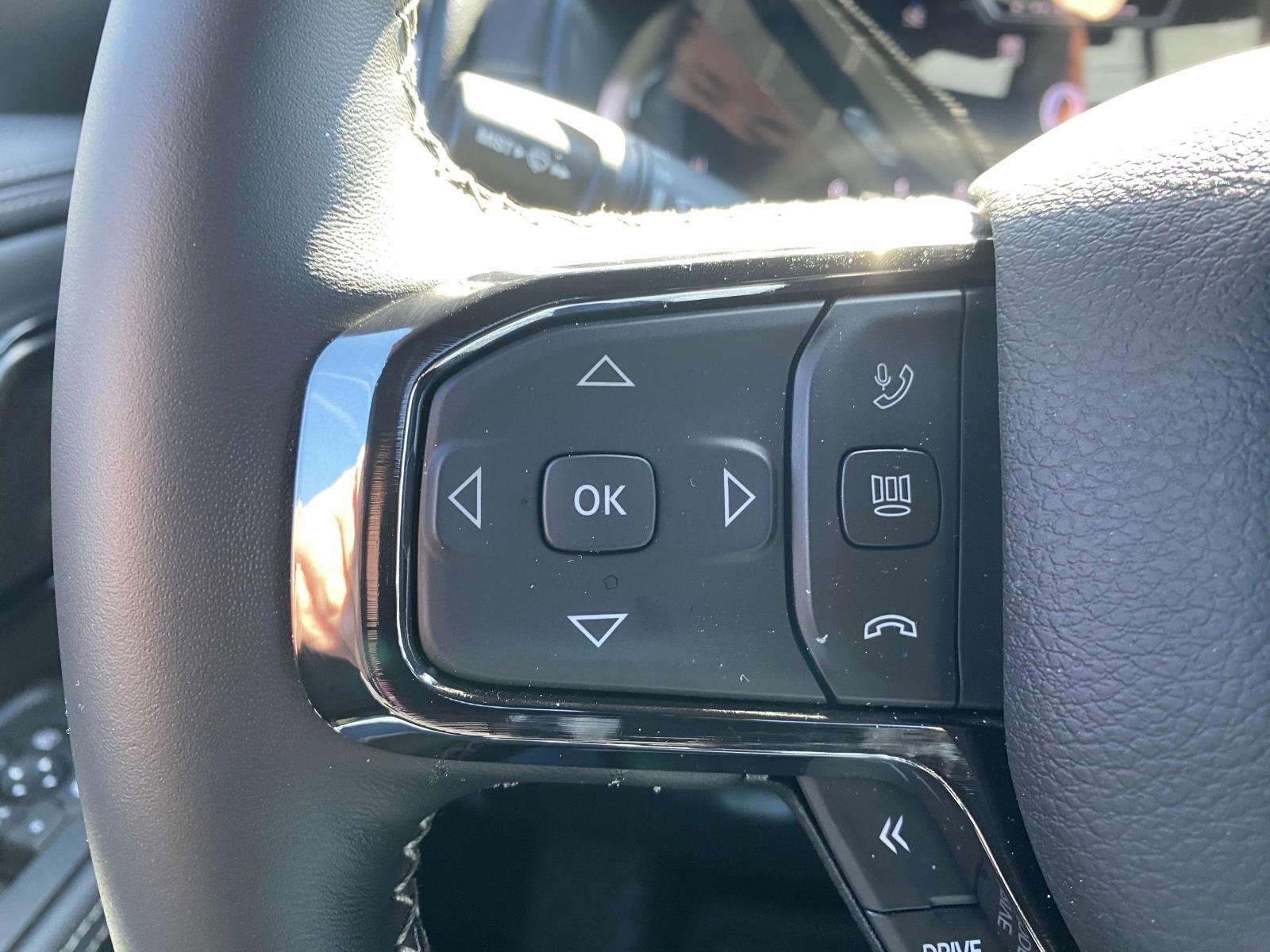 New 2025 RAM 1500 Limited image 19