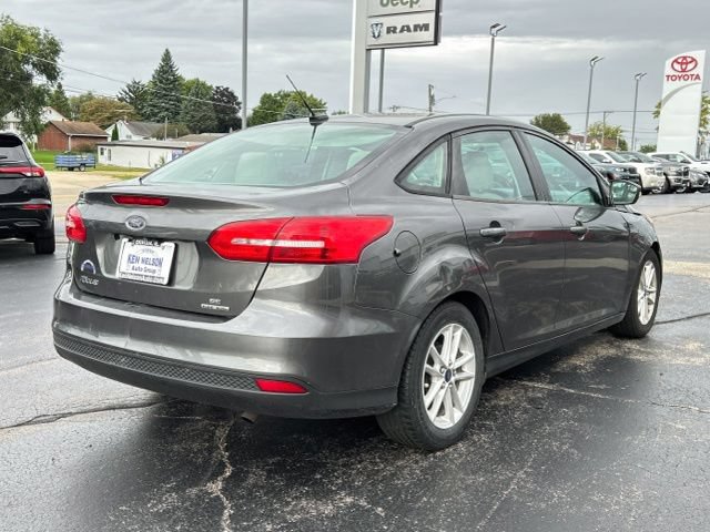 Used 2015 Ford Focus SE FWD image 8