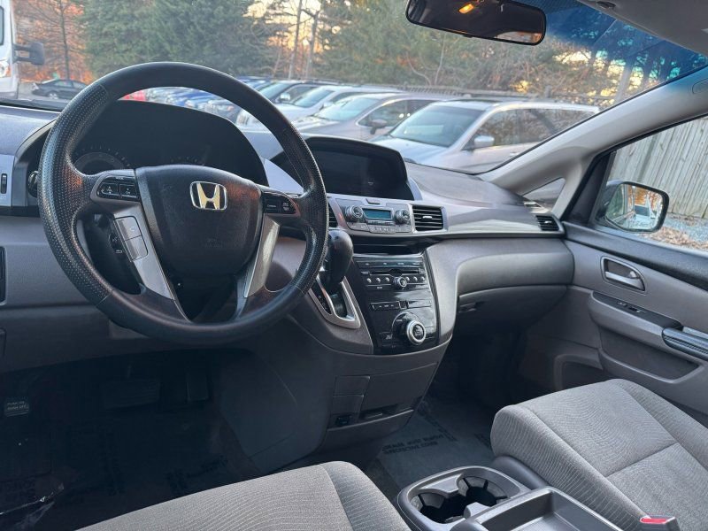 Used 2013 Honda Odyssey EX image 12