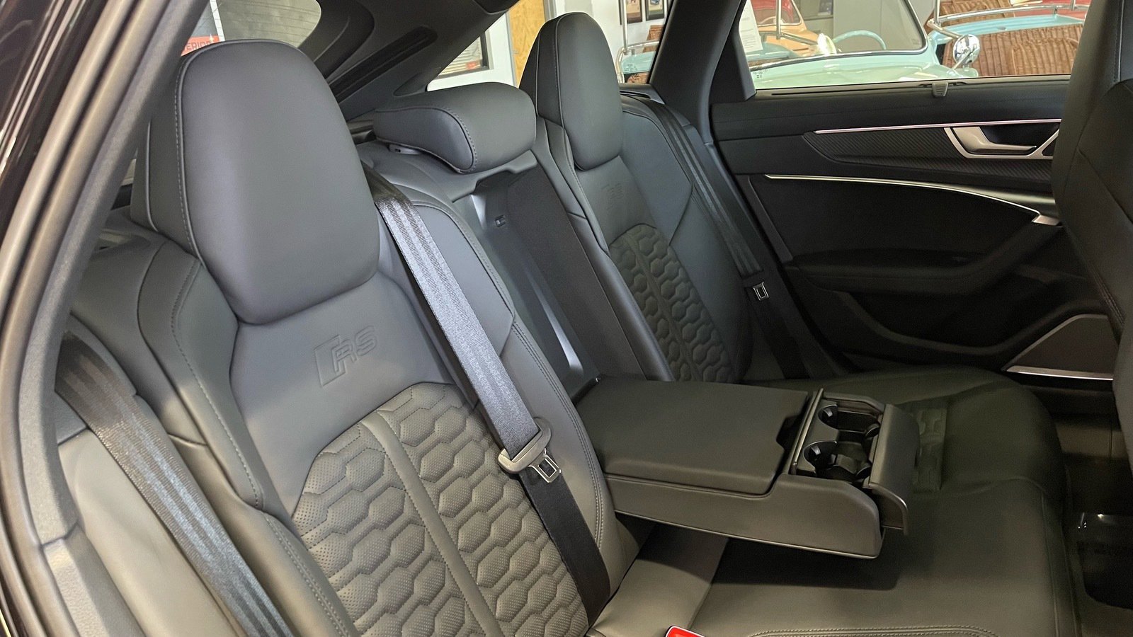 Used 2024 Audi RS 6 performance w/ Matte Carbon Package AWD/4WD image 46