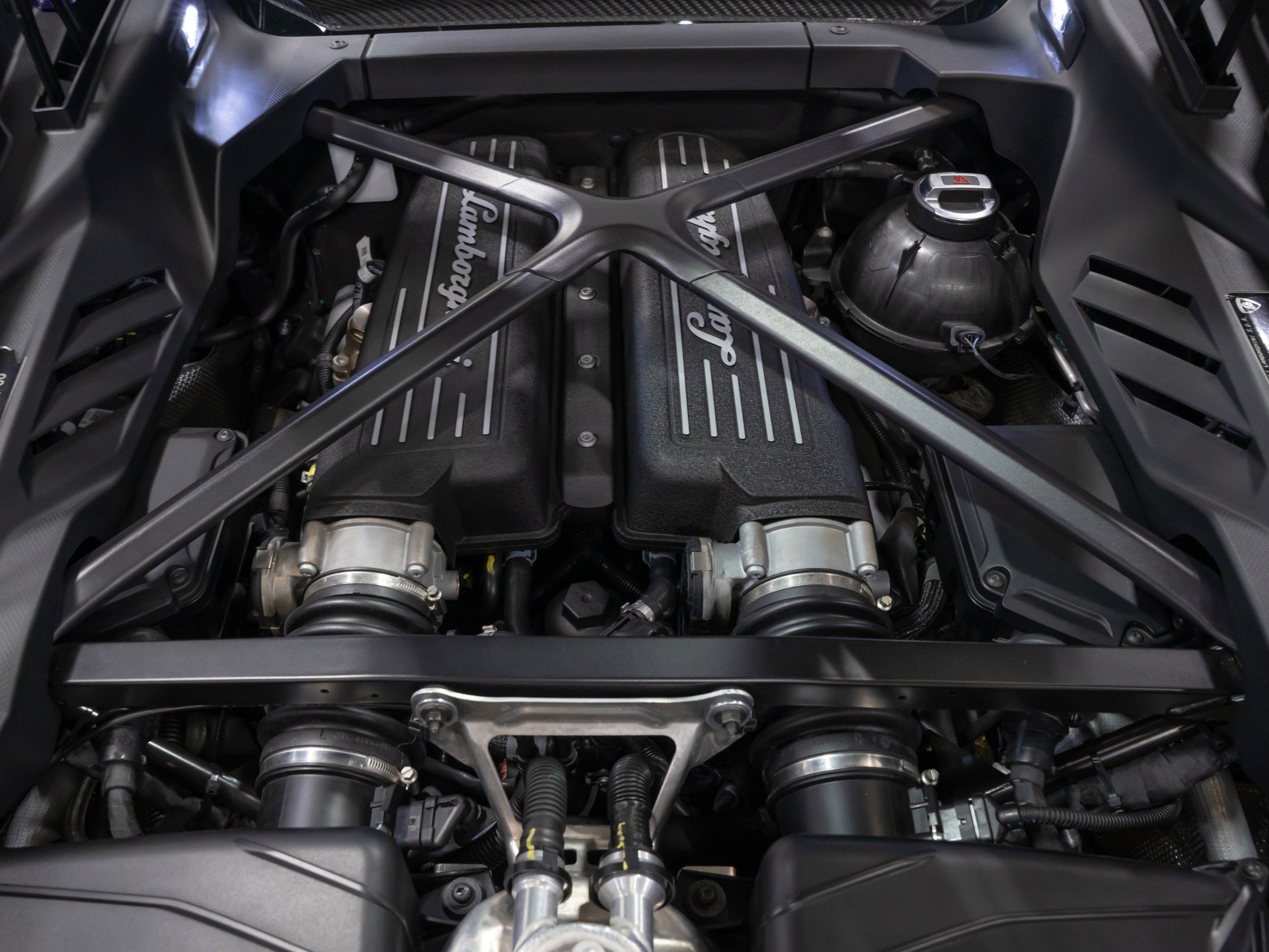 Used 2024 Lamborghini Huracan Tecnica RWD image 80