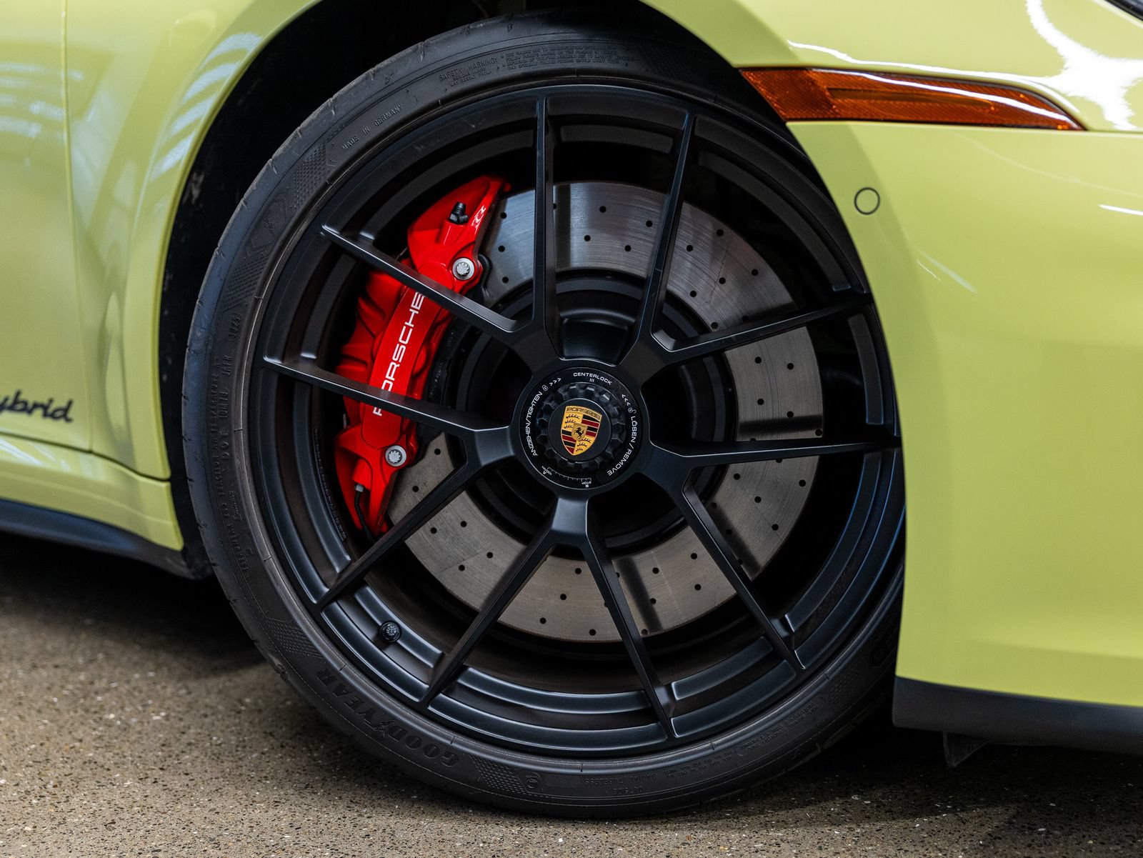 Certified 2026 Porsche 911 Carrera GTS RWD image 17