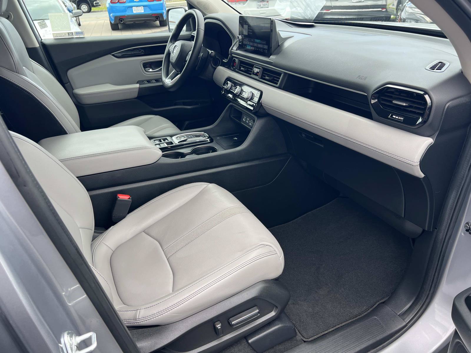 Used 2023 Honda Pilot EX-L image 30