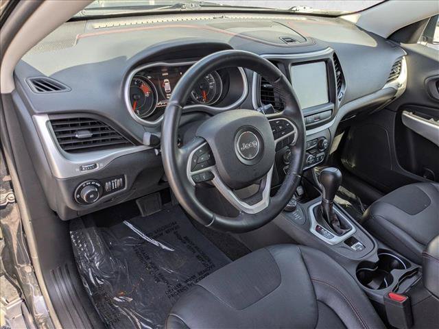 Used 2018 Jeep Cherokee Trailhawk w/ Trailer Tow Group AWD/4WD image 10