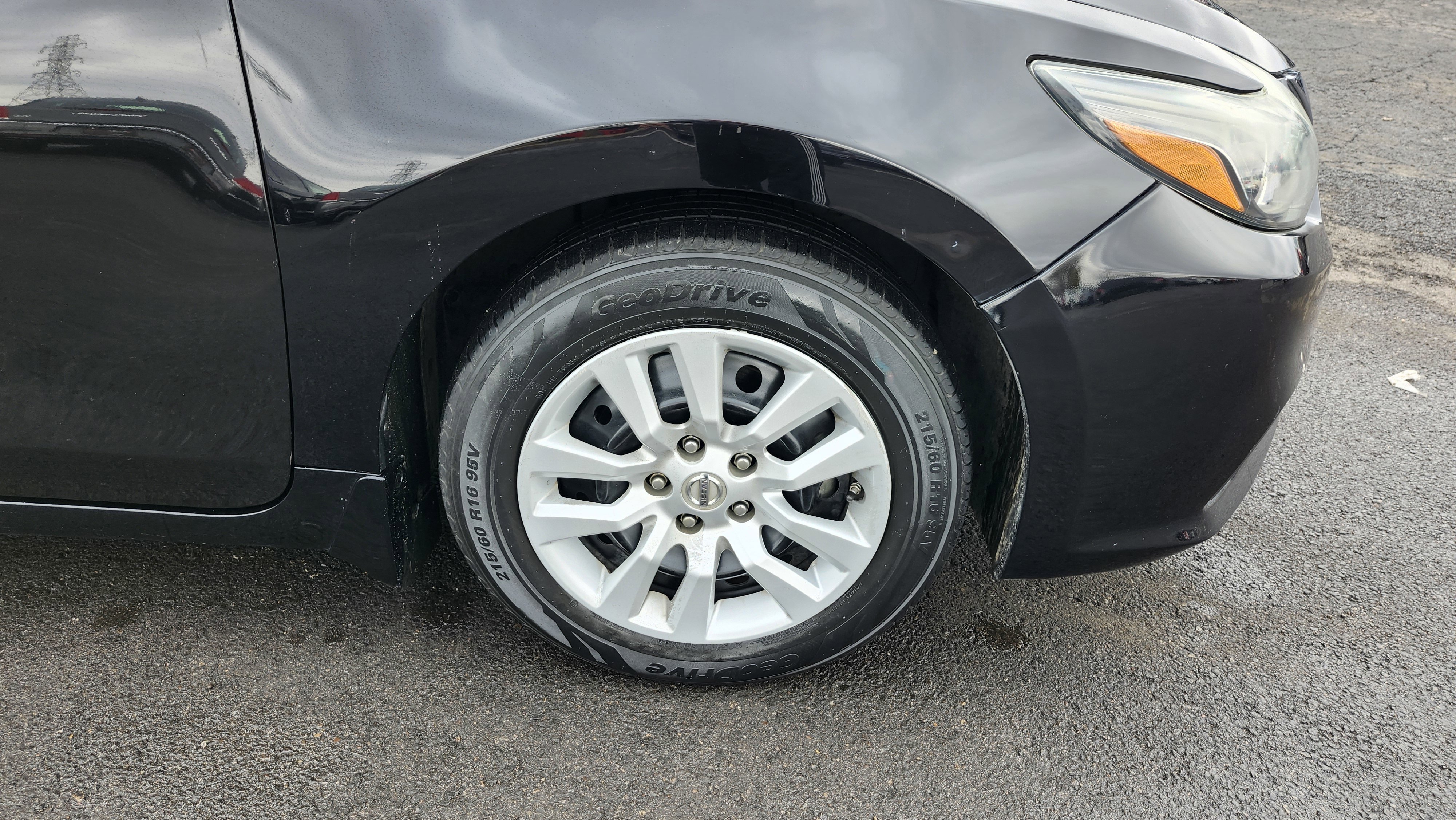 Used 2017 Nissan Altima 2.5 SR image 10