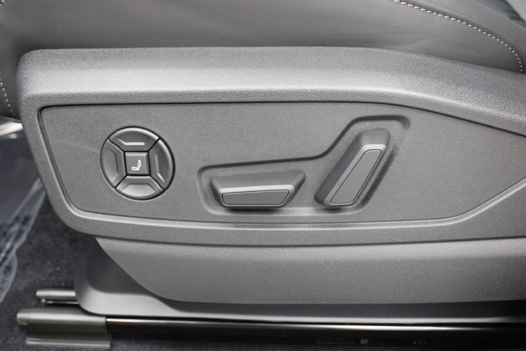 New 2026 Audi SQ5 Premium Plus AWD/4WD image 19