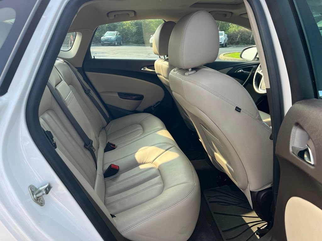 Used 2014 Buick Verano Leather FWD image 11