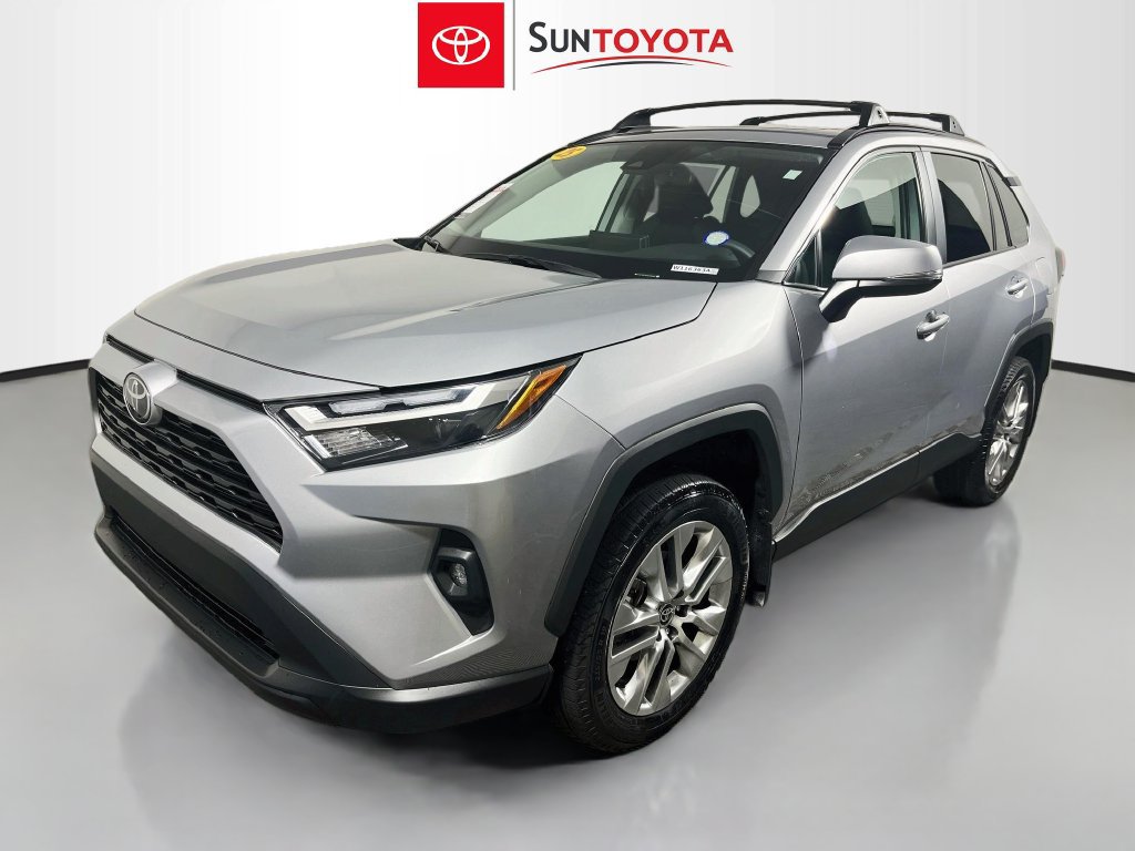 Used 2025 Toyota RAV4 XLE Premium FWD image 7