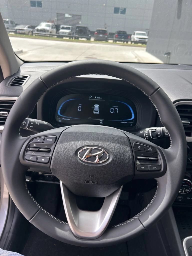 New 2026 Hyundai Venue SEL FWD image 8