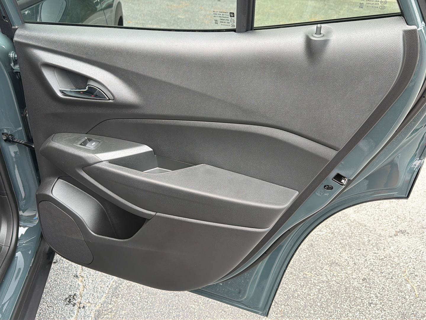 New 2026 Chevrolet Trax LT w/ Midnight Edition FWD image 15