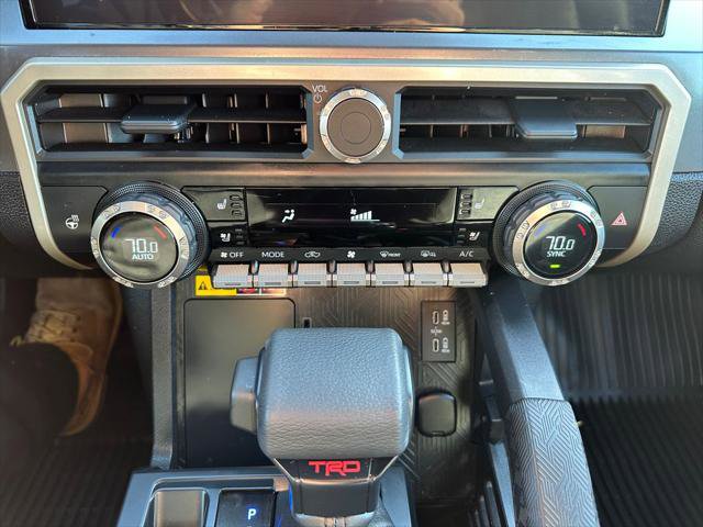 Certified 2024 Toyota Tacoma TRD Off-Road w/ TRD Off Road Premium Package AWD/4WD image 18