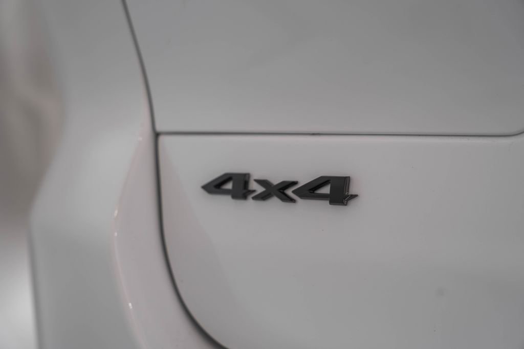 New 2025 Jeep Grand Cherokee L Limited w/ Luxury Tech Group II image 8