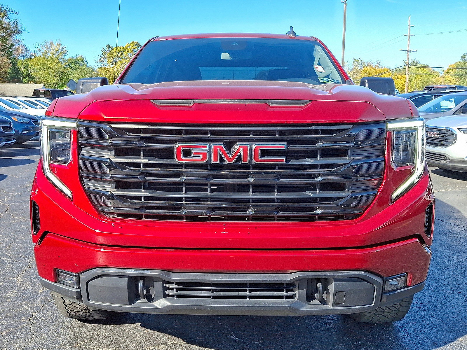 Used 2022 GMC Sierra 1500 Elevation image 2