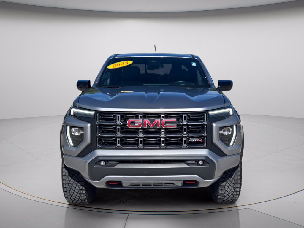 Used 2023 GMC Canyon AT4 w/ AT4 Premium Package AWD/4WD image 9