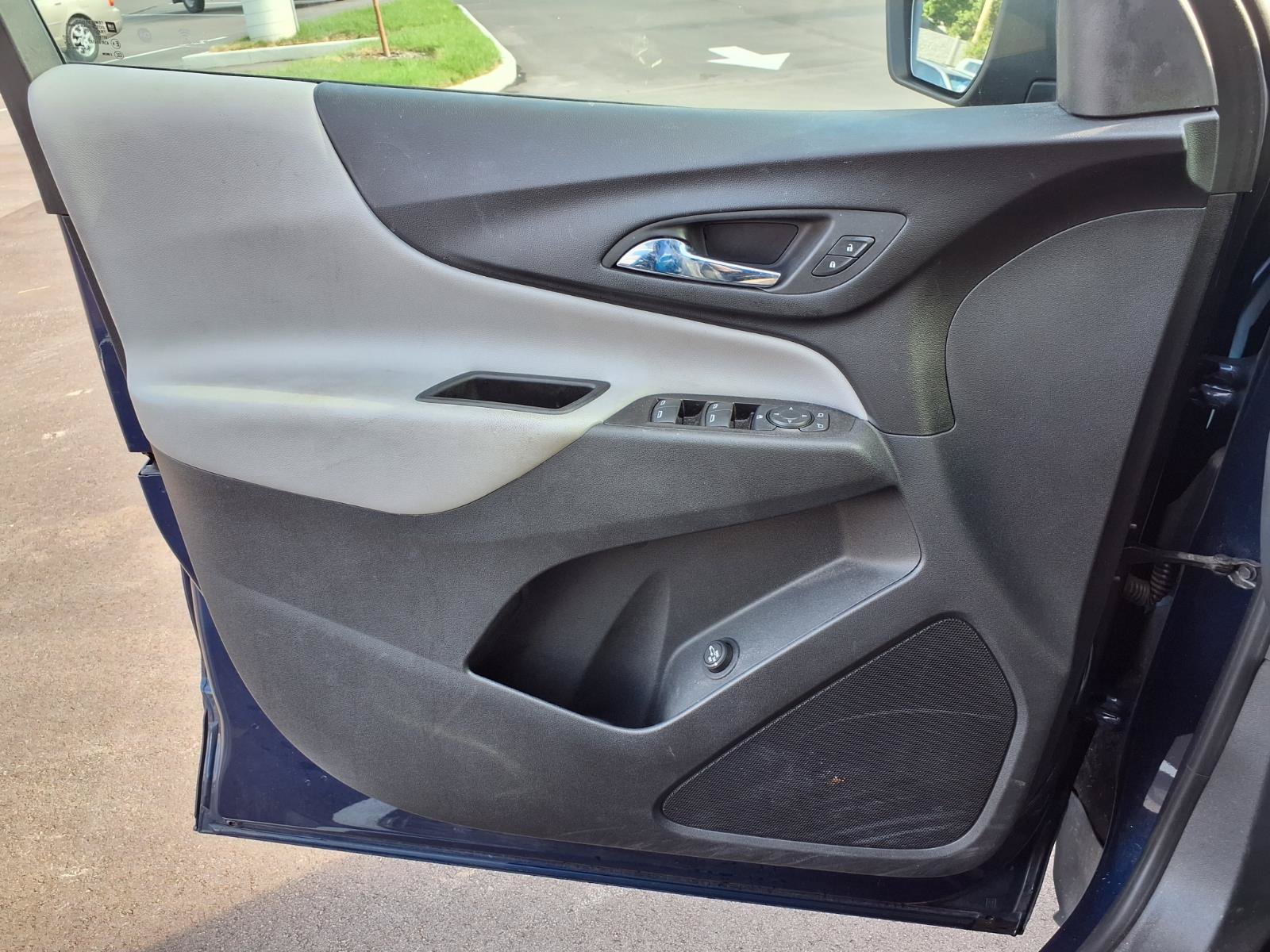 Used 2022 Chevrolet Equinox LT FWD image 19