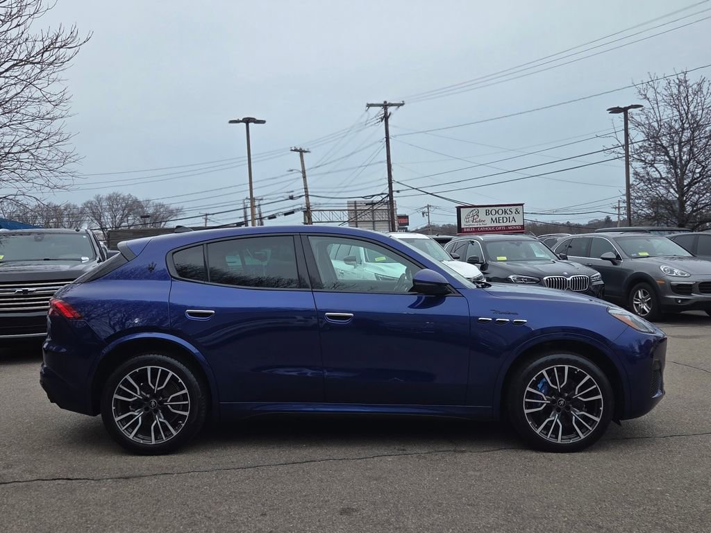 Used 2023 Maserati Grecale Modena image 7