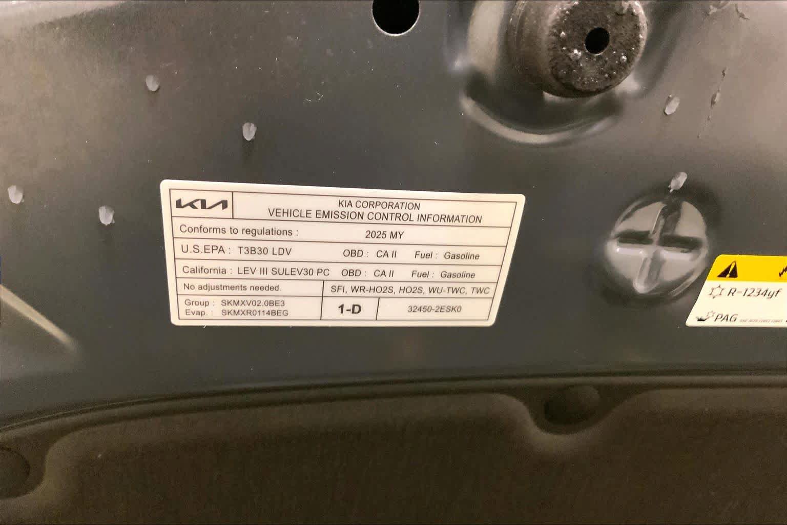 Used 2025 Kia Soul LX w/ LX Technology Package FWD image 31