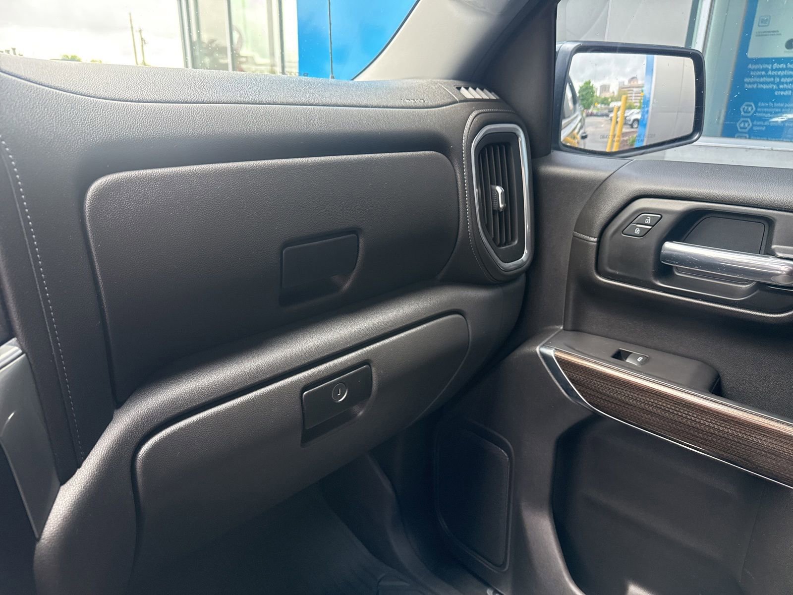 Used 2019 Chevrolet Silverado 1500 LT Trail Boss AWD/4WD image 25
