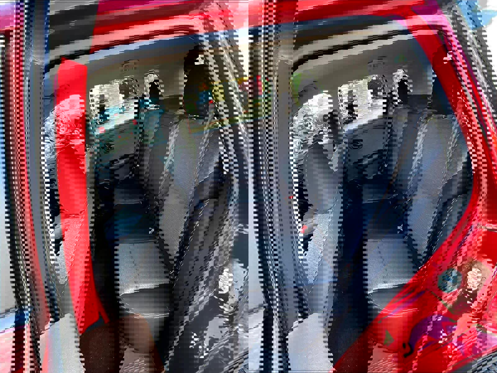 Used 2021 Nissan Rogue S image 15