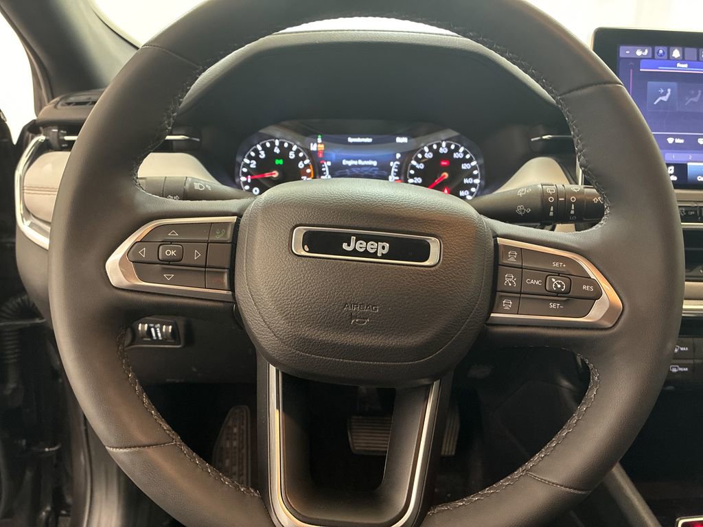 Used 2023 Jeep Compass Limited AWD/4WD image 11