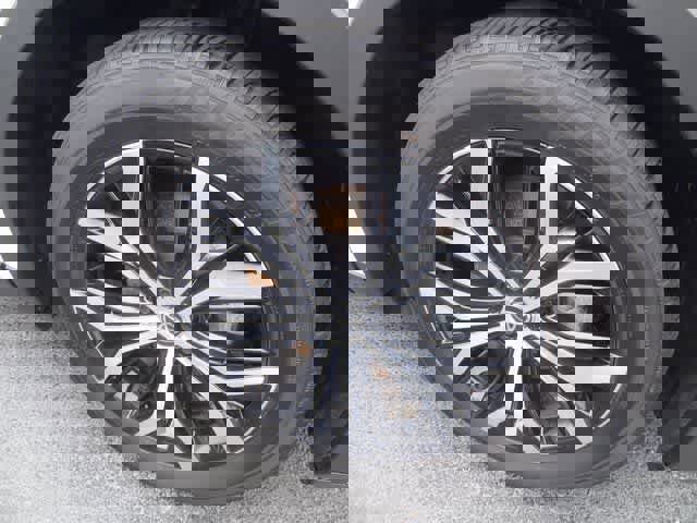 Used 2025 Toyota Crown XLE image 16