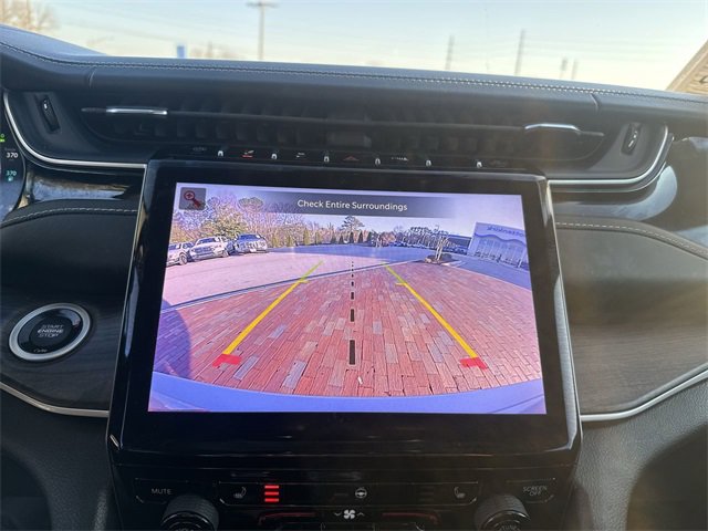 Used 2022 Jeep Grand Cherokee Limited 4xe image 19