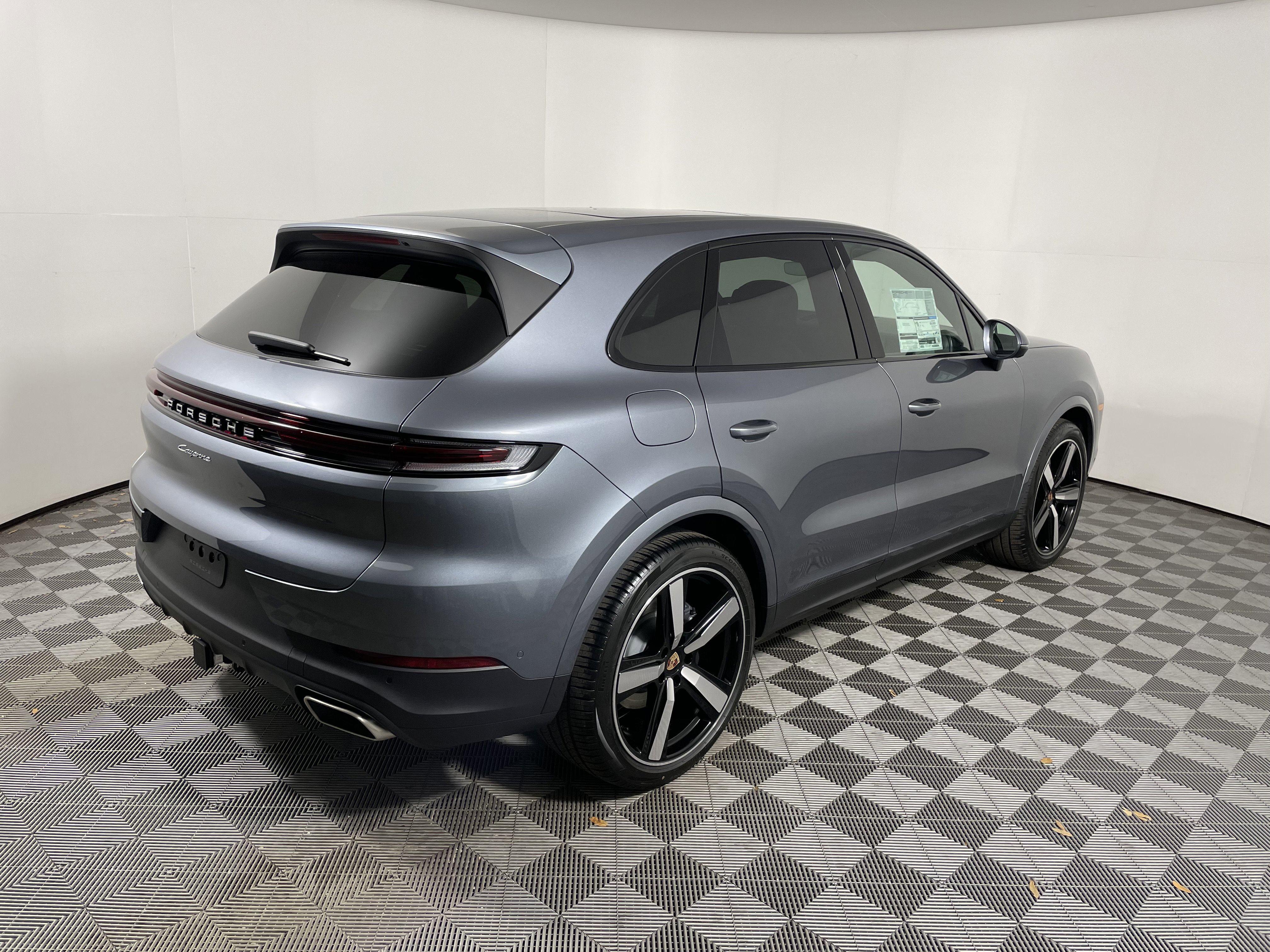 New 2026 Porsche Cayenne image 7