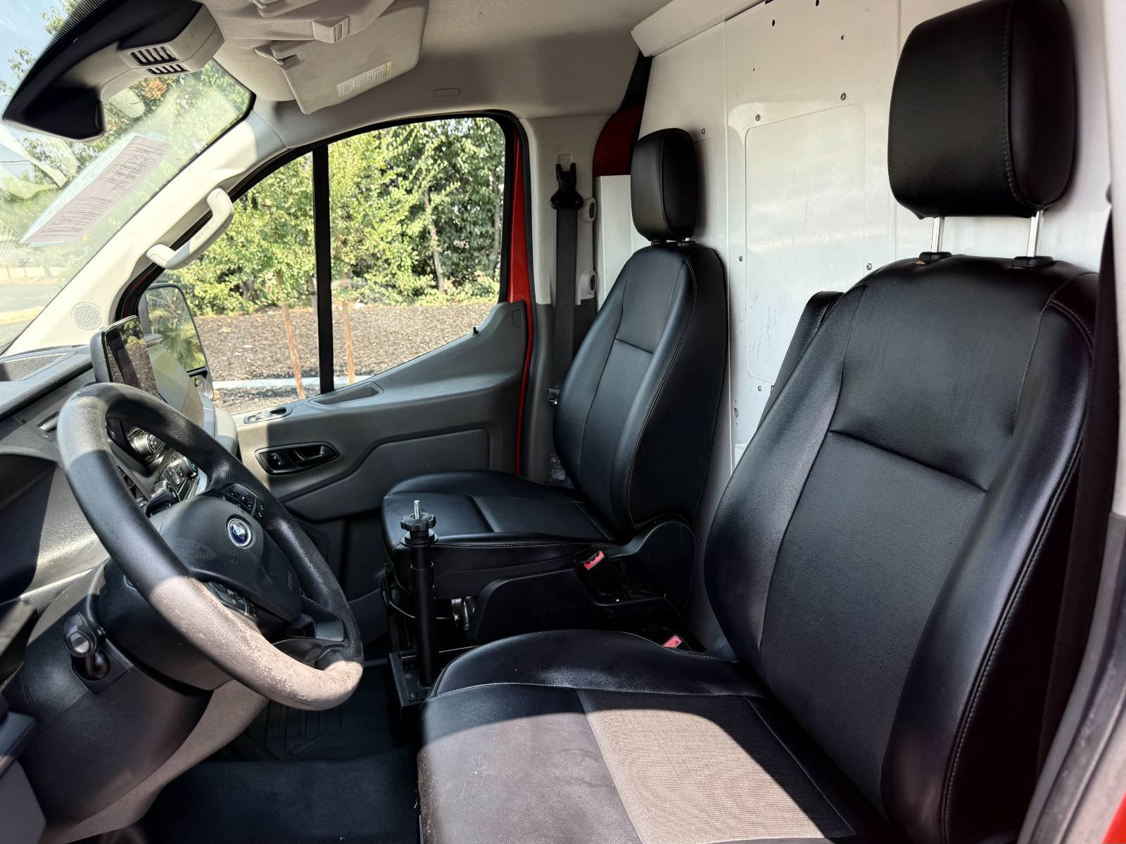 Used 2020 Ford Transit 250 Low Roof RWD image 19