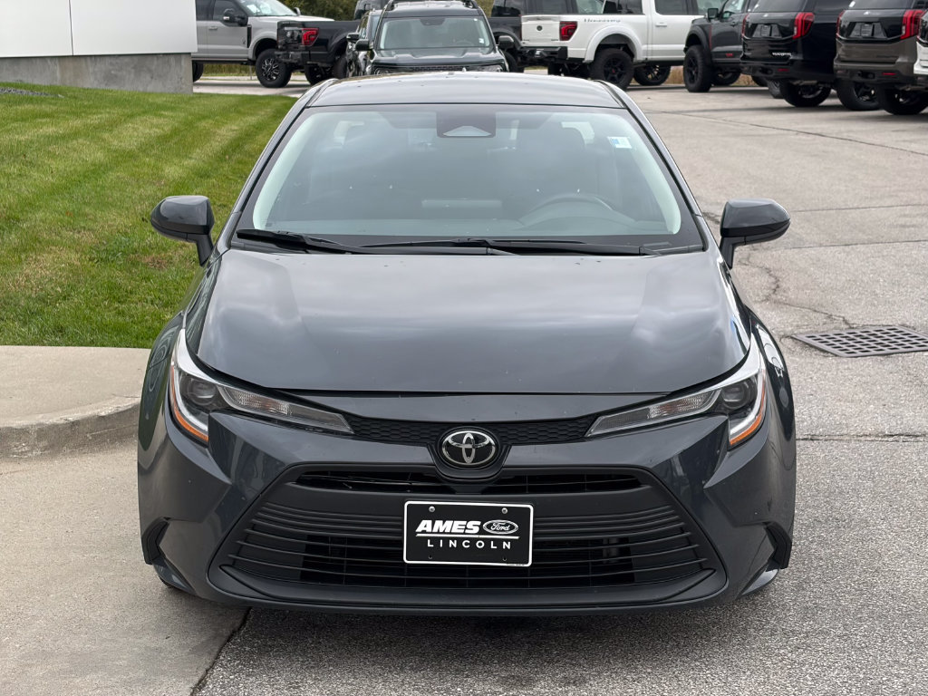 Used 2025 Toyota Corolla LE FWD image 8