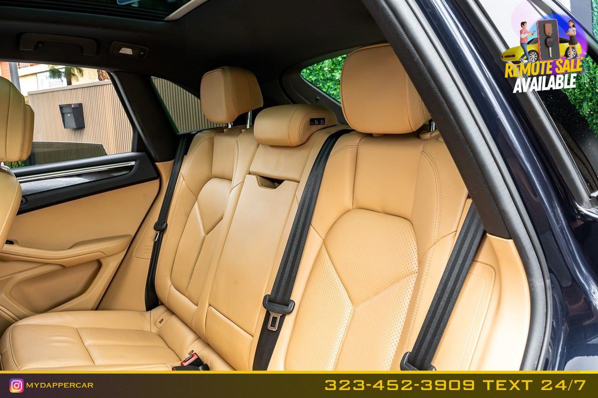 Used 2018 Porsche Macan AWD/4WD image 16