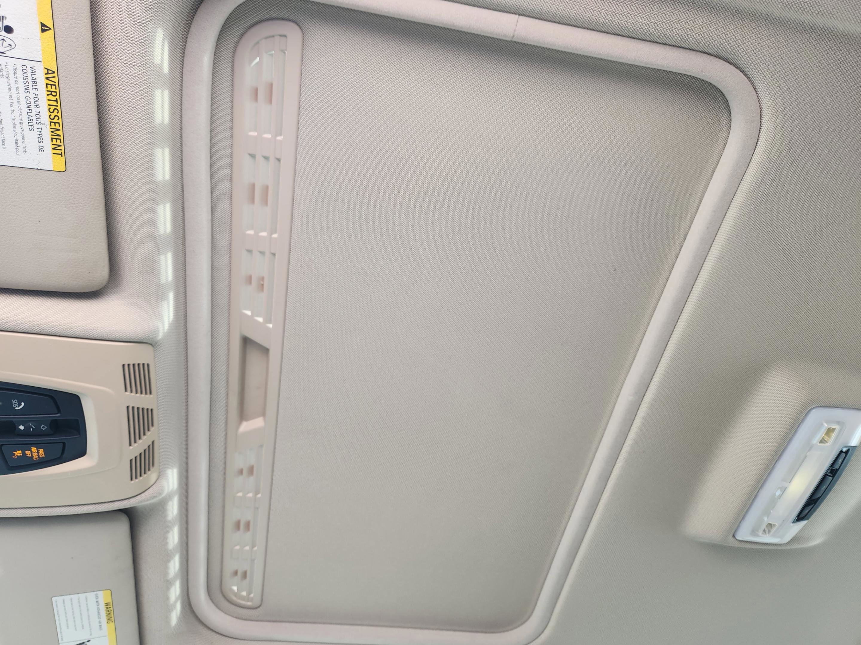 Used 2015 BMW 320i Sedan image 25