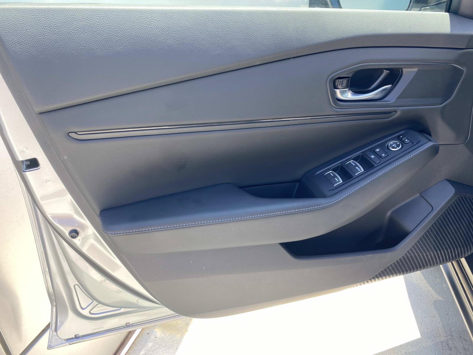 Used 2025 Honda Accord Sport image 15