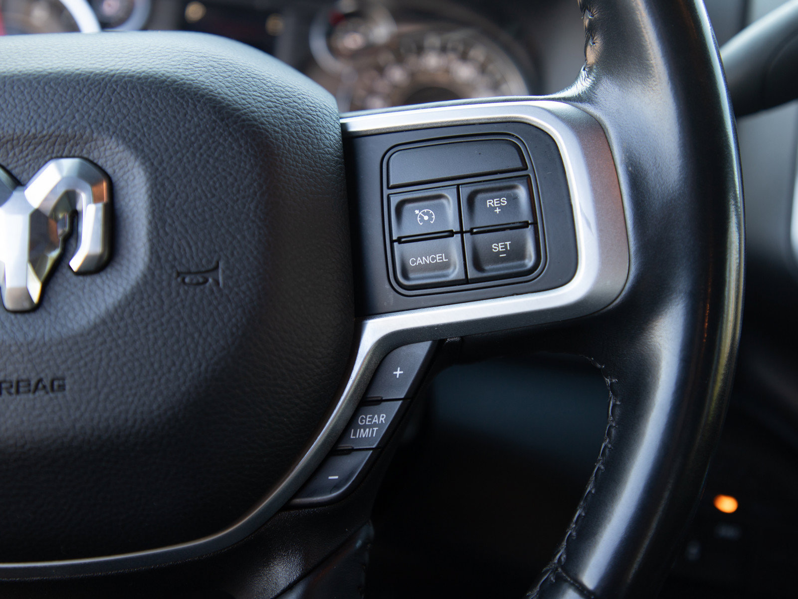 Used 2022 RAM 3500 Big Horn w/ Night Edition AWD/4WD image 29