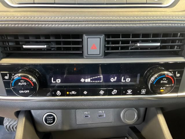 Used 2023 Nissan Rogue SV w/ SV Premium B Package AWD/4WD image 16