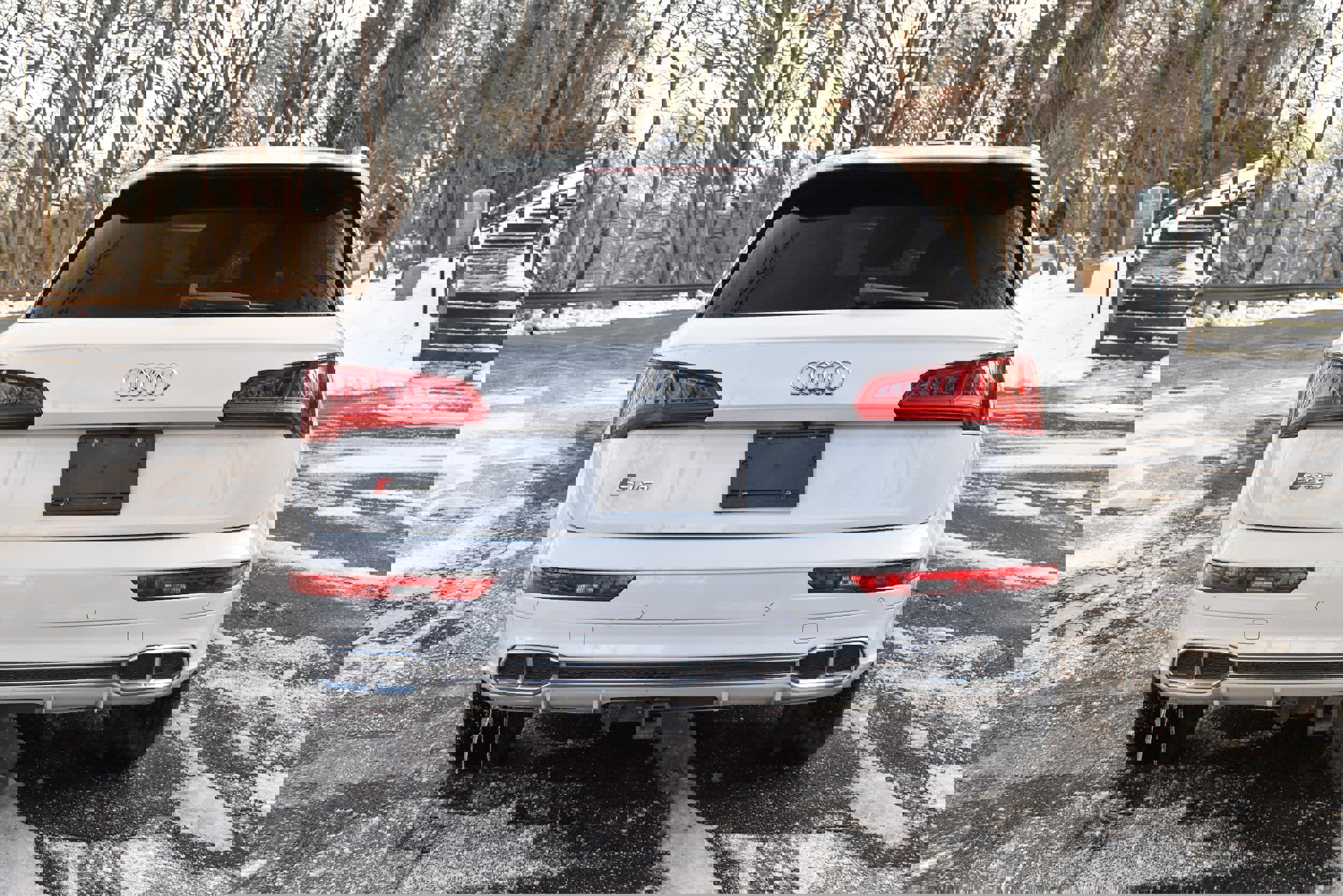 Used 2020 Audi SQ5 Premium Plus w/ Premium Plus Package image 6