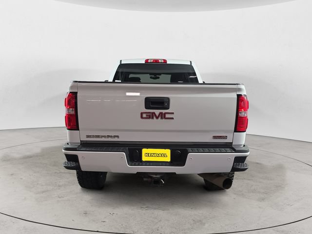 Used 2018 GMC Sierra 2500 SLT w/ Duramax Plus Package AWD/4WD image 4