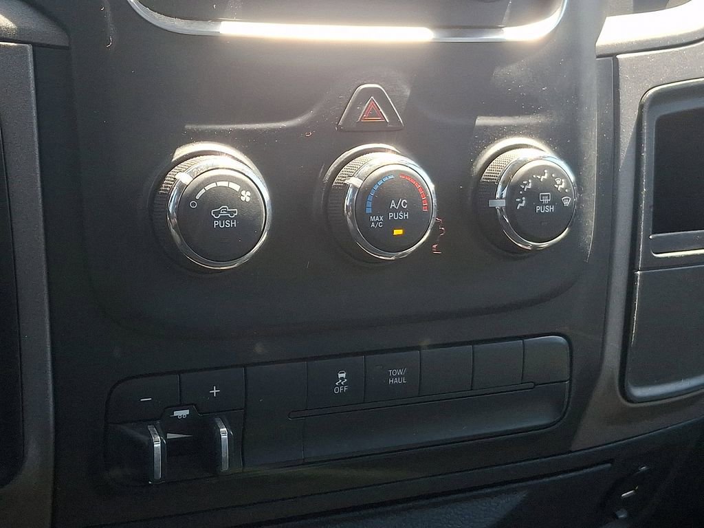 Used 2013 RAM 1500 Express AWD/4WD image 16