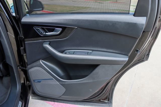 Used 2018 Audi Q7 3.0T Prestige w/ Prestige Package image 12