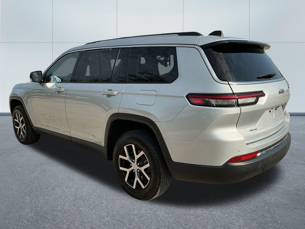 Certified 2023 Jeep Grand Cherokee L Limited AWD/4WD image 3