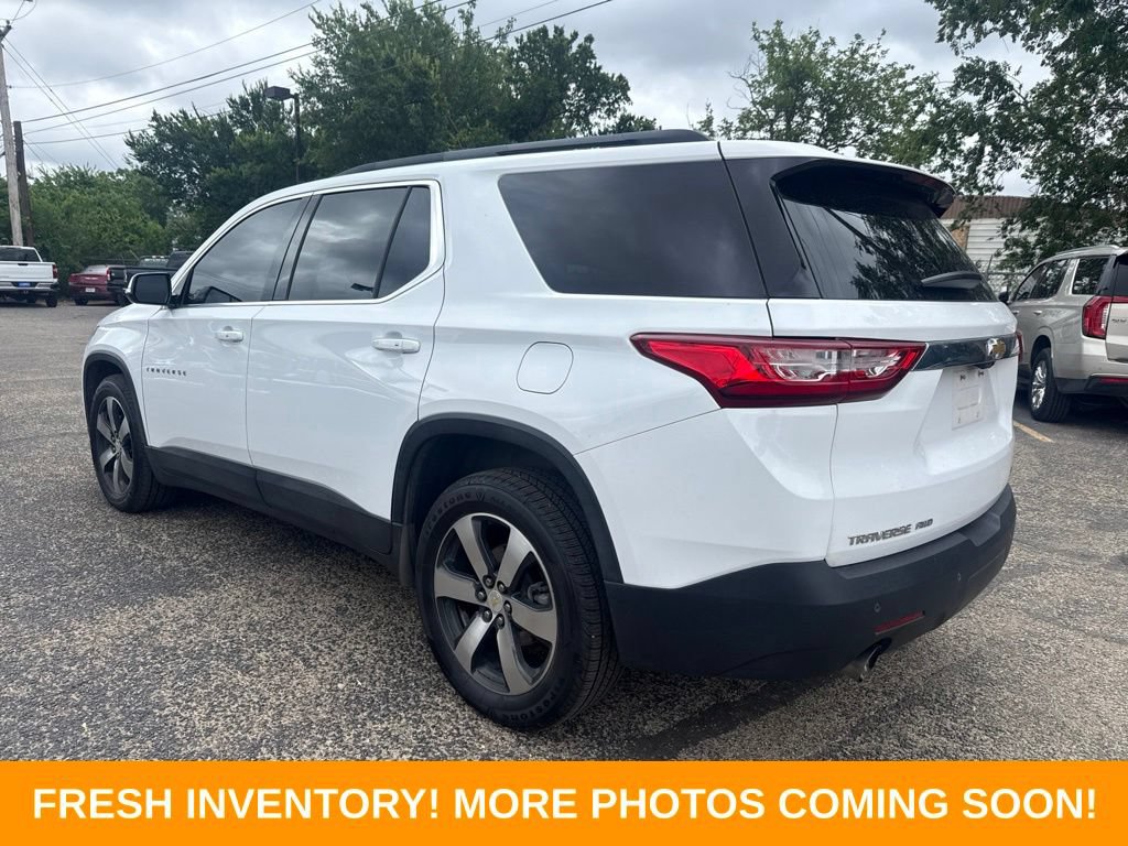 Used 2019 Chevrolet Traverse LT w/ LT Premium Package AWD/4WD image 4