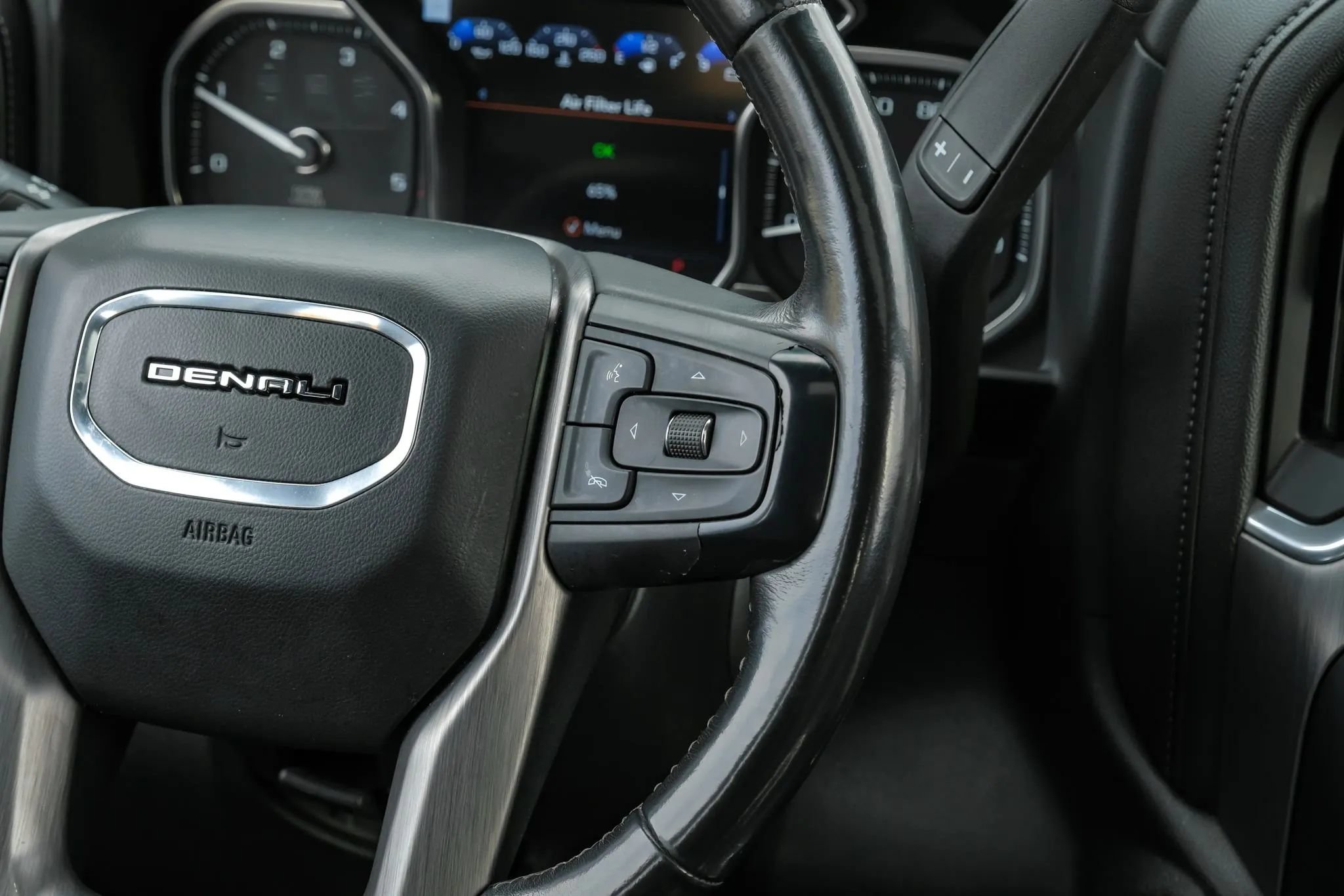 Used 2020 GMC Sierra 2500 Denali w/ Denali Ultimate Package AWD/4WD image 25
