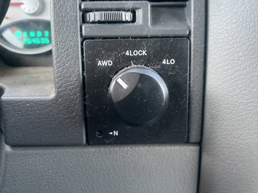 Used 2006 Dodge Durango SLT image 13