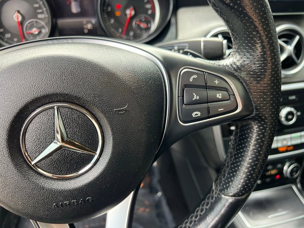 Used 2019 Mercedes-Benz GLA 250 4MATIC image 38