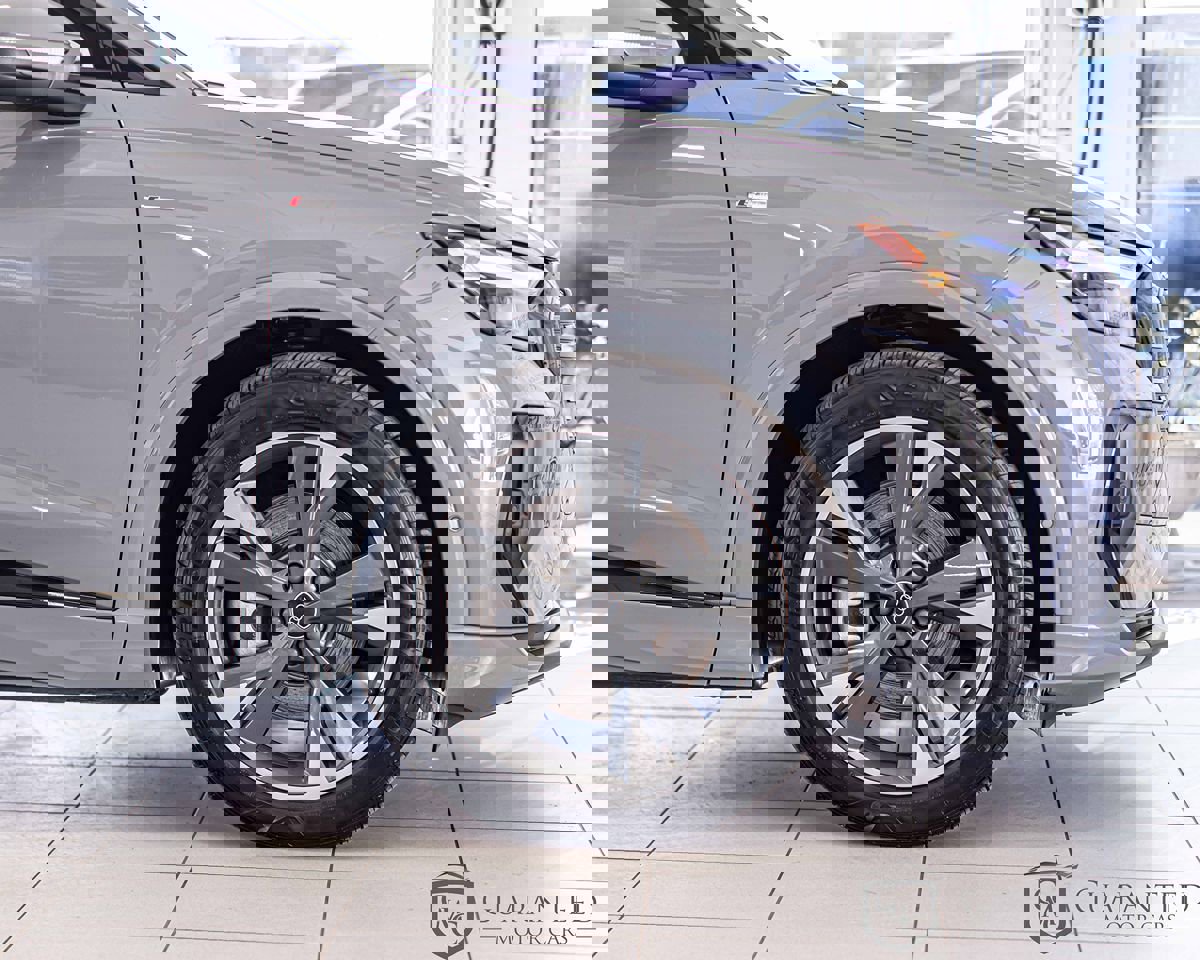 Used 2024 Audi Q4 e-tron Premium Plus w/ Premium Plus image 10