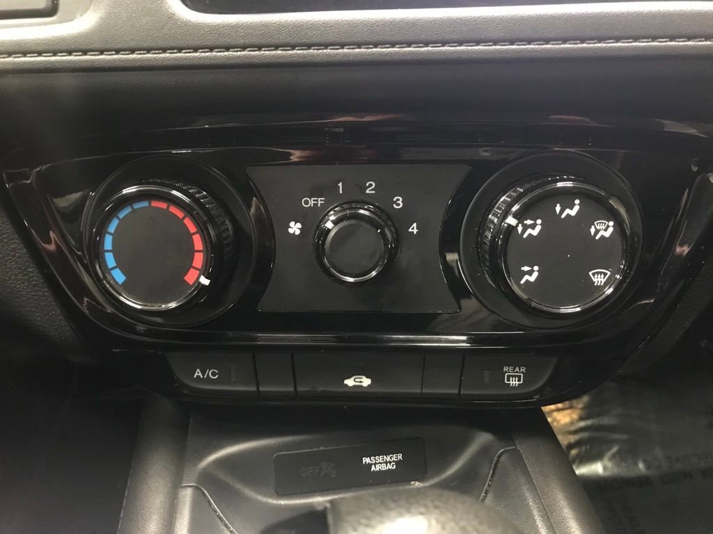 Used 2022 Honda HR-V LX image 19