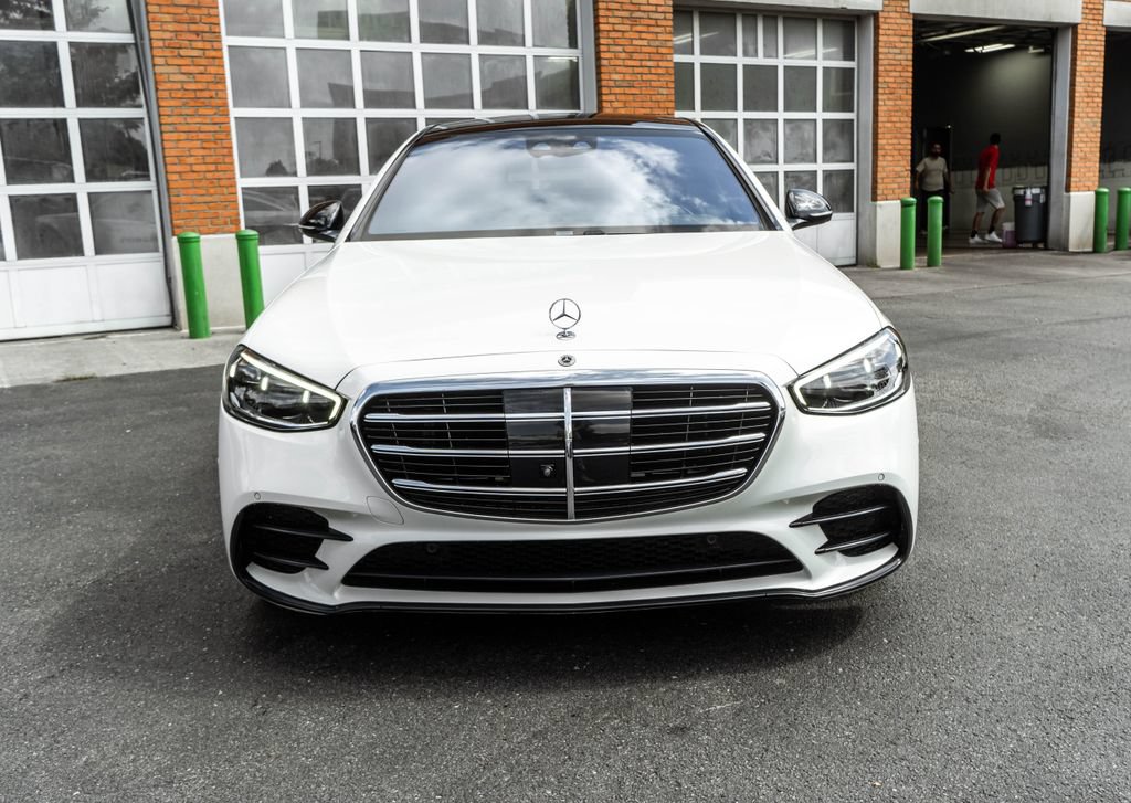 Used 2021 Mercedes-Benz S 580 4MATIC Sedan w/ AMG Line image 32