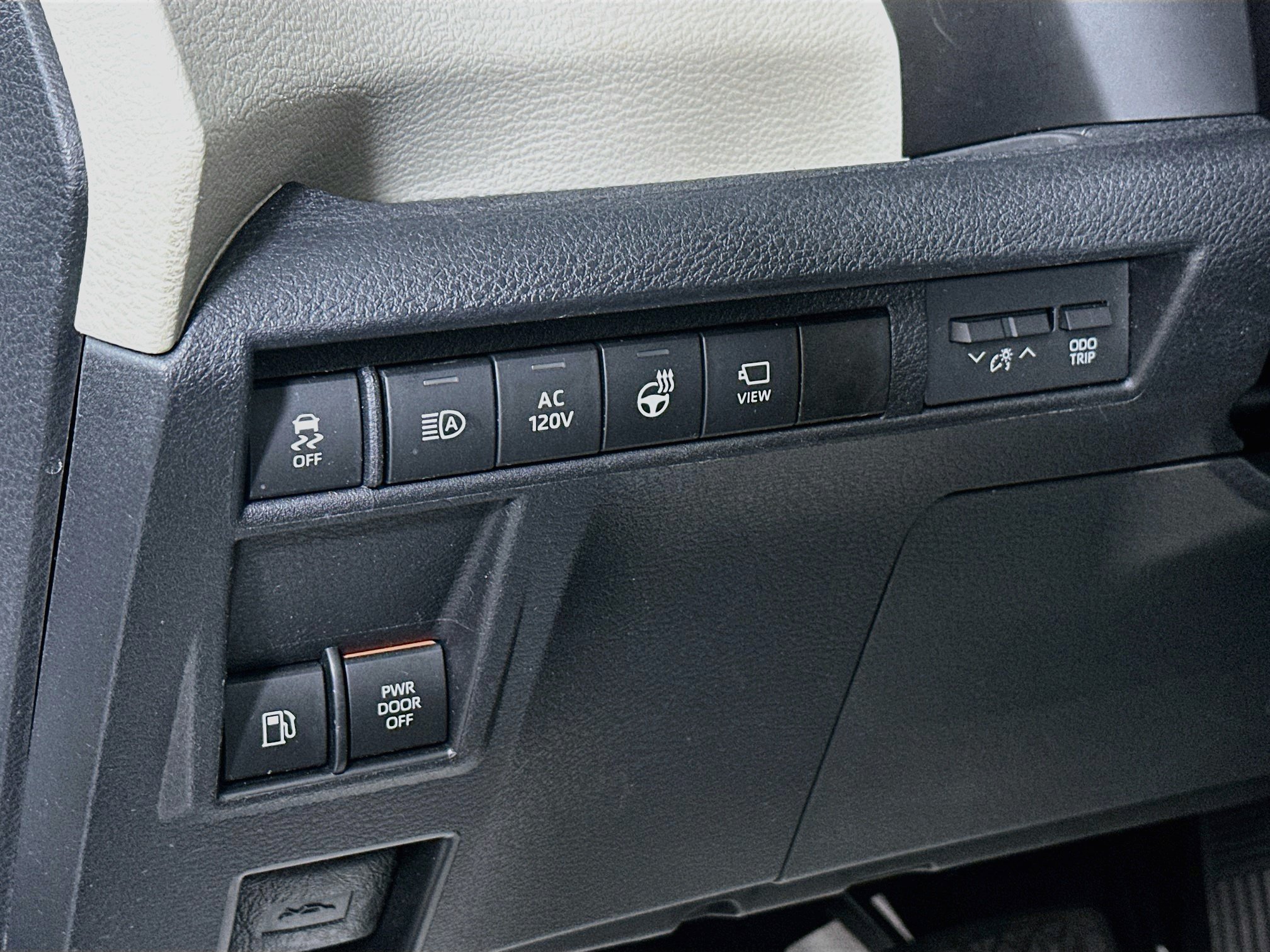 Used 2021 Toyota Sienna Platinum FWD image 10