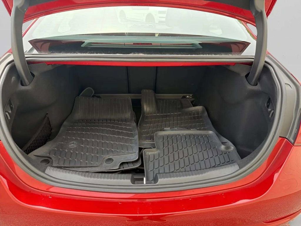 Used 2022 Mercedes-Benz C 300 4MATIC Sedan image 26