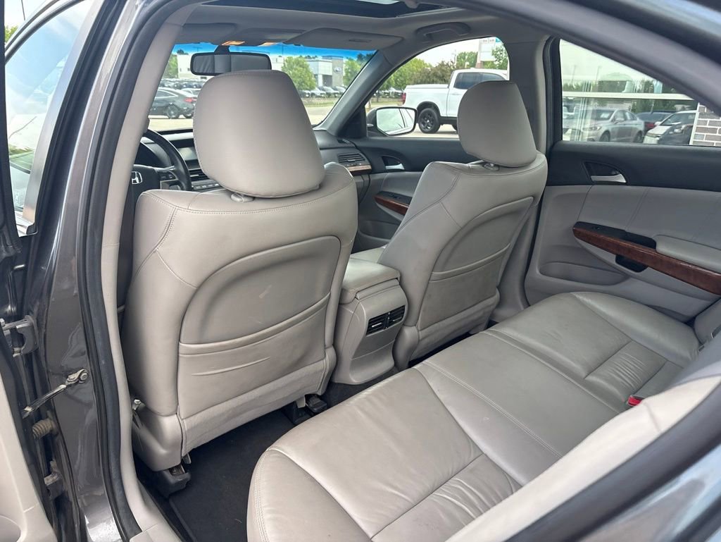 Used 2011 Honda Accord EX-L image 37
